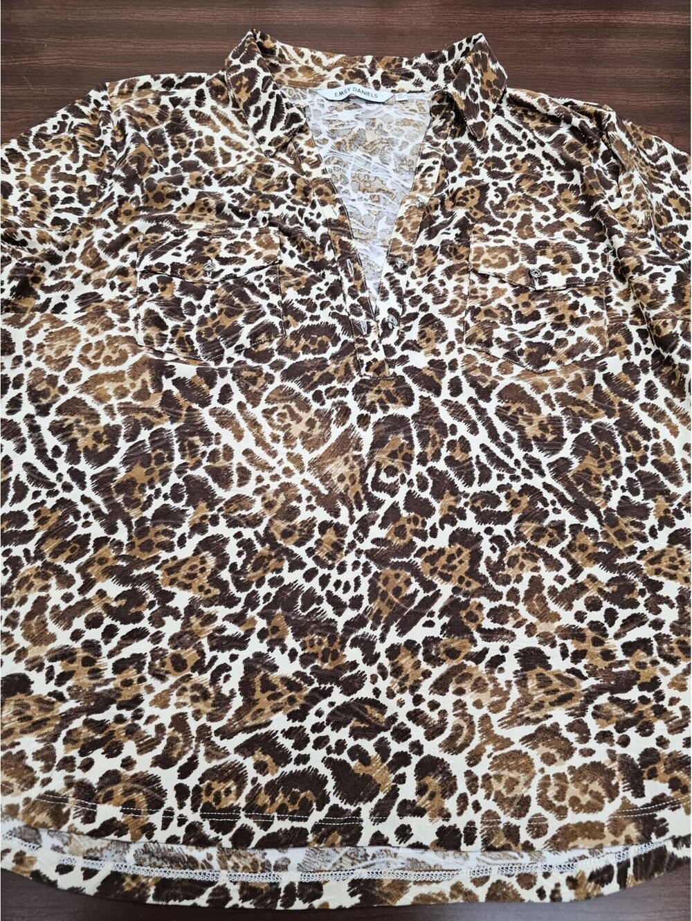 Emily Daniels Women XL Leopard Print Blouse 3/4 Sleeve V-Neck Stretch Casual Top
